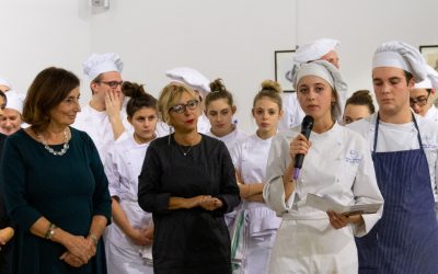 alberghiero/ Cena a tema con la scultrice Paola Ceccarelli